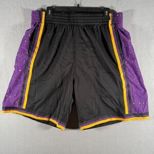 Mitchell & Ness Los Angeles Lakers 1984-85 Hardwood Classics Shorts Mens XL